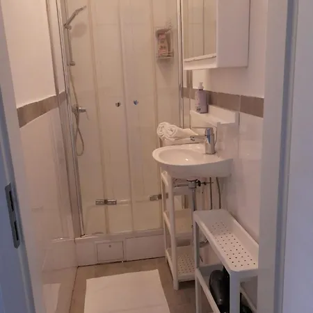 Haus Semmi Daire Fuerstenfeld