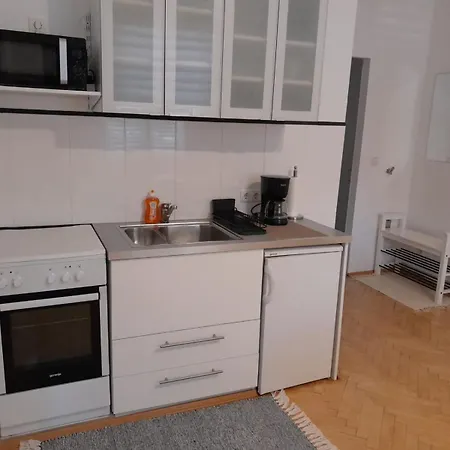 Haus Semmi Daire Fuerstenfeld